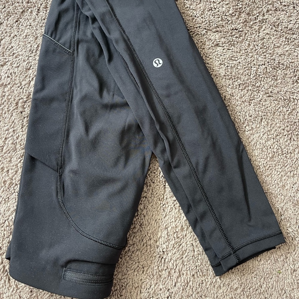Lululemon Swift speed high rise Tight leggings 25” with pockets